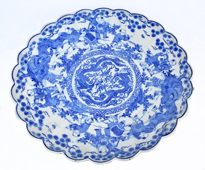 Lot 656 - An early 20th century Japanese blue and white charger