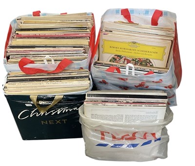 Lot 437 - A mixed lot of approximately one hundred and...