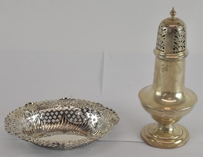 Lot 434 - GORHAM MANUFACTURING CO; a George V hallmarked...