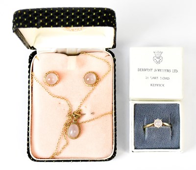 Lot 887 - A matched set of rose quartz jewellery,...