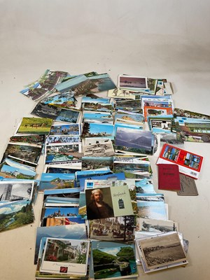 Lot 352 - A large quantity of postcards predominantly...