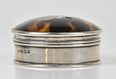 Lot 2121 - A George V hallmarked silver and tortoiseshell...