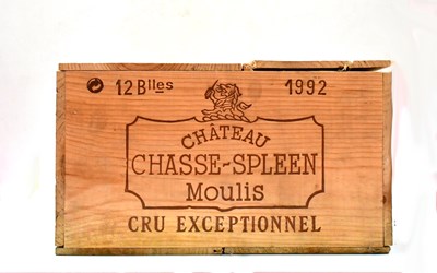 Lot 184 - A wooden crate containing twelve bottles of...