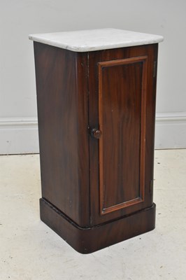 Lot 1208 - A Victorian marble topped pot cupboard, 78 x...