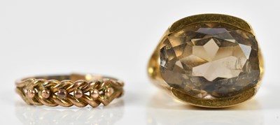 Lot 474 - A 9ct yellow gold signet ring set with an oval...