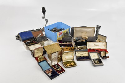 Lot 130 - A collection of costume jewellery including...