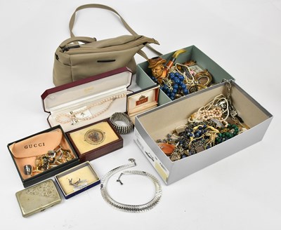 Lot 161 - A large quantity of Victorian and later...