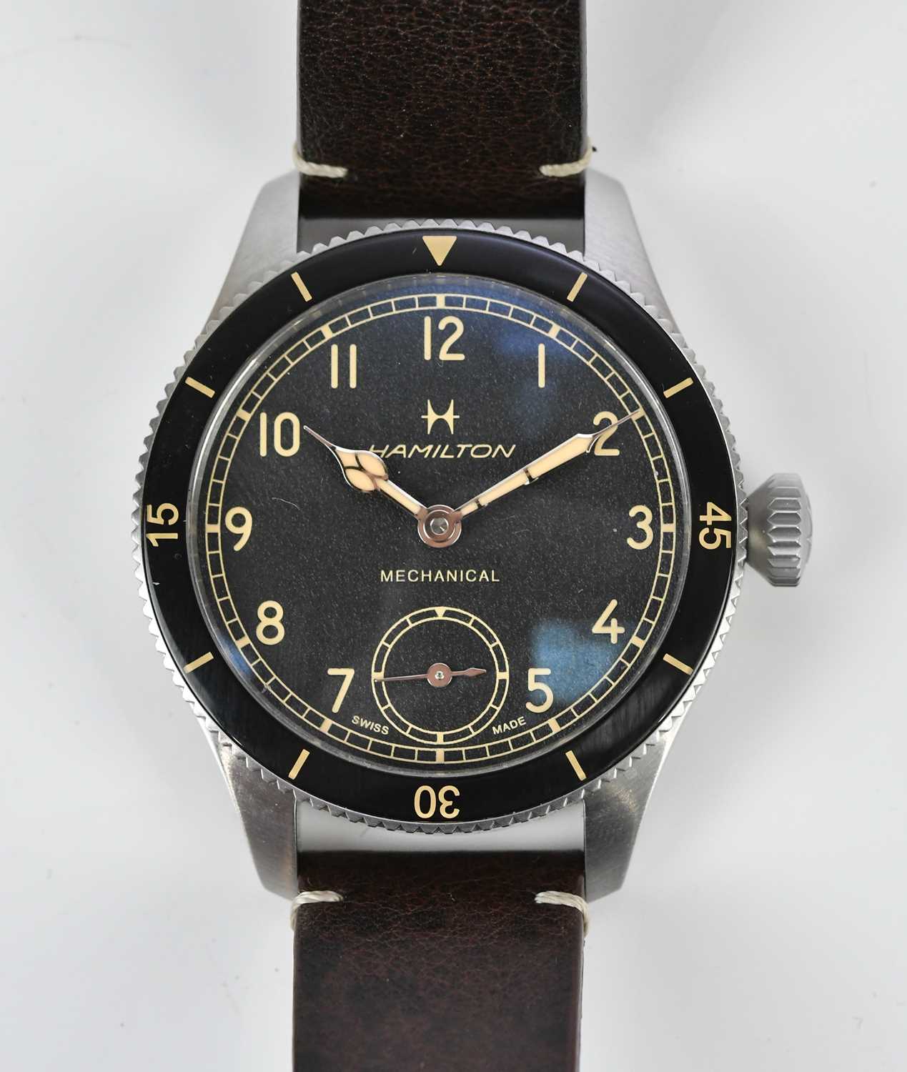 Lot 604 - HAMILTON; a gentleman's stainless steel