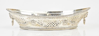 Lot 2321 - BARKER BROTHERS; an Edward VII hallmarked...