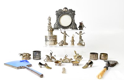 Lot 688 - A mixed lot of hallmarked silver and...