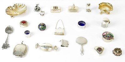 Lot 684 - Six 925 silver trinket/pill boxes, including...