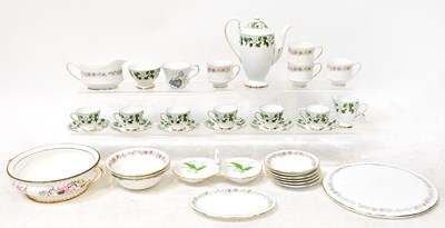 Lot 331 - ROYAL ALBERT; a 'Belinda' part tea and dinner...