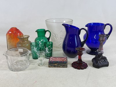 Lot 236 - A quantity of decorative glassware, including...