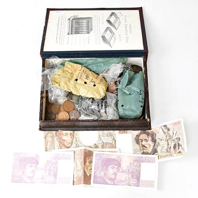 Lot 771 - A mixed collection of UK and world coinage, to...