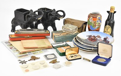 Lot 310 - A mixed group of collectors' items including...