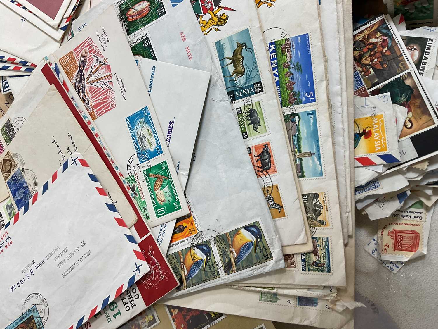 Lot 353 A quantity of stamps, mainly 20th century,