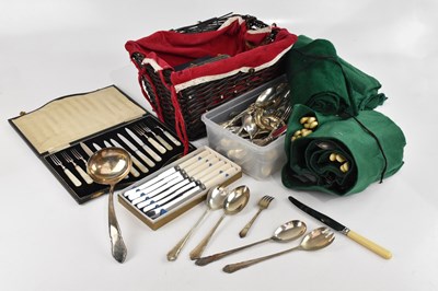 Lot 2016 - A collection of assorted silver plated cutlery...