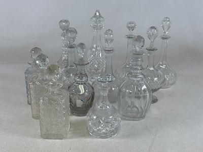 Lot 225 - A quantity of late 19th/early 20th century cut...