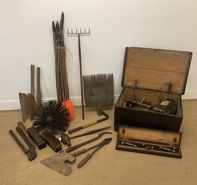 Lot 50 - A collection of late 19th/early 20th century...