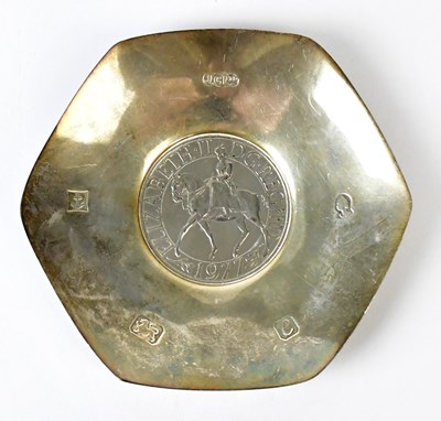 Lot 676 - JOSEPH GLOSTER LTD; an Elizabeth II hallmarked...