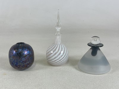 Lot 232 - TIMOTHY HARRIS FOR ISLE OF WIGHT; an art glass...