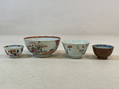 Lot 59 - A 19th century Chinese blue and white...