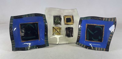 Lot 176 - PETALUMA; three 1998 studio pottery plates,...