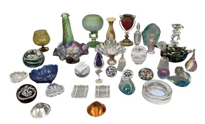 Lot 367 - A quantity of early 20th century and later art...
