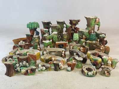 Lot 404 - WITHERNSEA EASTGATE POTTERY; a large quantity...