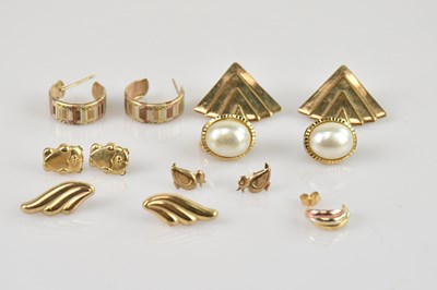 Lot 552 - Seven pairs of gold and gold coloured metal...