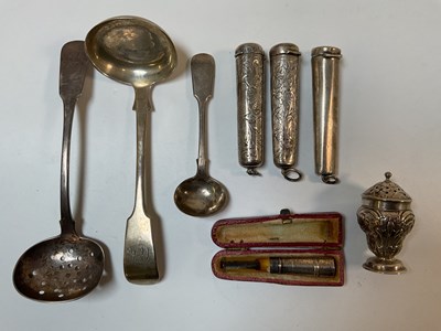 Lot 476 - A Victorian hallmarked silver Fiddle pattern...