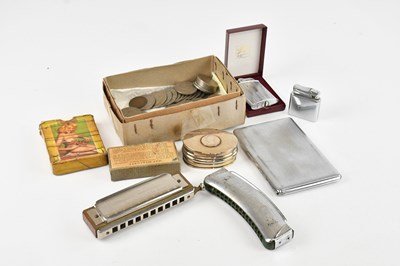 Lot 386 - An assortment of collectors' items including a...
