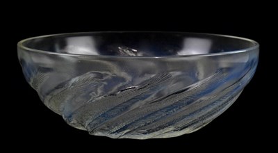 Lot 114 - RENE LALIQUE (1860-1945); an opalescent glass...