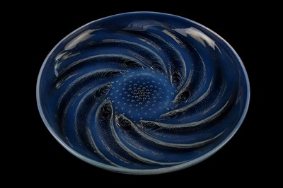 Lot 117 - RENE LALIQUE (1860-1945); an opalescent glass...