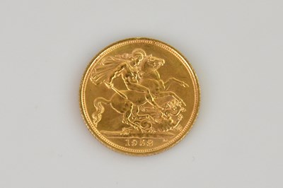 Lot 591 - An Elizabeth II full sovereign, 1958.