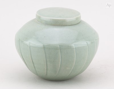 Lot 281 - DAVID LEACH (1911-2005) for Lowerdown Pottery;...