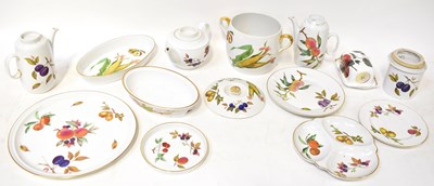 Lot 206 - ROYAL WORCESTER; a large collection of...