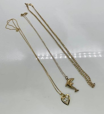 Lot 865 - Three 9ct gold chains, combined approx 3.62g (3).
