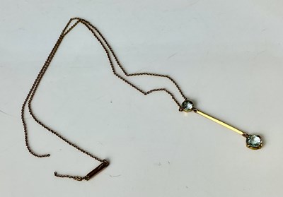 Lot 930 - A 9ct gold necklace (chain af), approx 2.54g.