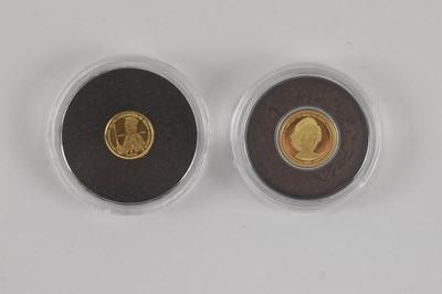 Lot 624 - A 999 fine gold five dollar Cook Islands...