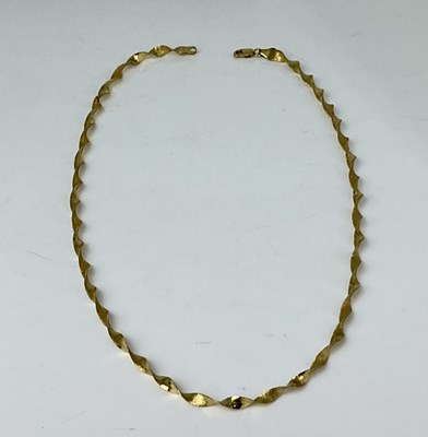 Lot 941 - An 18ct gold rope twist chain, length 45cm,...