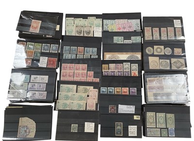 Lot 322 - A collection of more than one hundred and...