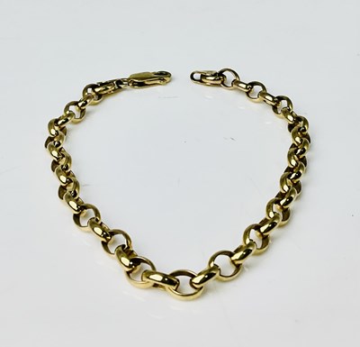 Lot 569 - A 9ct yellow gold hoop link bracelet, length...