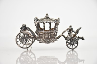 Lot 482 - TOYE, KENNING & SPENCER; an Elizabeth II...