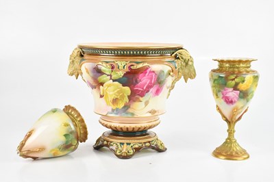 Lot 1552 - HADLEY'S WORCESTER; a large hand painted...