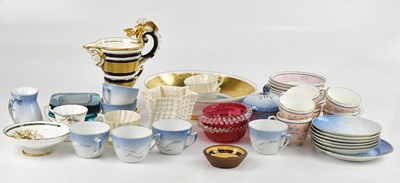 Lot 1736 - An assortment of decorative ceramics including...