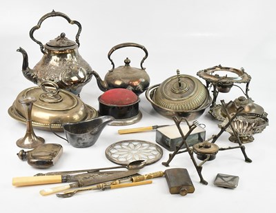 Lot 458 - A collection of hallmarked silver and silver...