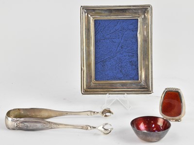 Lot 1138 - CARRS OF SHEFFIELD LTD; a modern Elizabeth II...