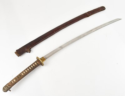 Lot 1315 - A Japanese WWII katana, with shagreen grip and...