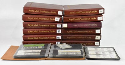 Lot 677 - GREAT BRITAIN STAMPS; presentation packs 1976...
